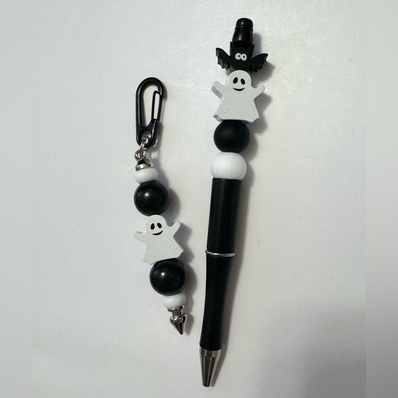 Halloween Pen and Carabiner Set: Use as a Keychain, Zipper Pull, Backpack Clip - Picture 2 of 6